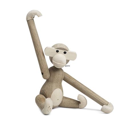 Kay Bojesen Monkey, small oak/maple | No. rd39256 | Alt. 39256 | DPH Trading Odin Parker, Small Monkey, Design Armchair, School Leavers, Minimalist Baby, Wooden Figurines, Little Monkeys, Toy Shop, Design Del Prodotto