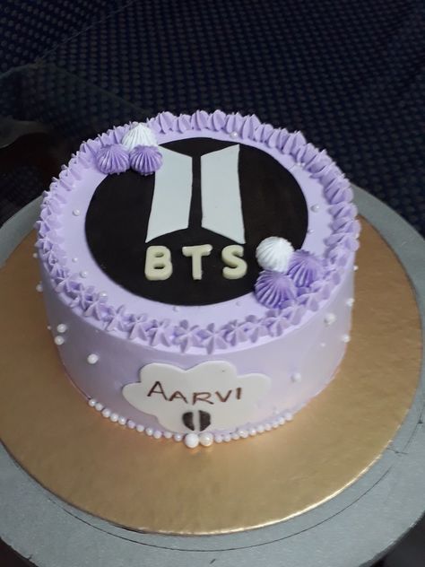 Bts Cake Design Purple, Bts Cake Birthday Ideas, Bts Inspired Cake, Bts Cake Simple, Bts Birthday Cake, Army Birthday Cakes, Soccer Birthday Cakes, Army Cake, Cartoon Birthday Cake