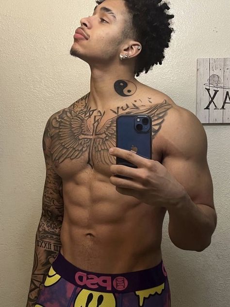 I <3 Wallpaper, Black Men Back Tattoos, Black Guy Tattoos, Black Guys With Tattoos, Bricked Up Man, Hood White Boys, Black Men With Tattoos, Fine Black Guy, Fine Boy