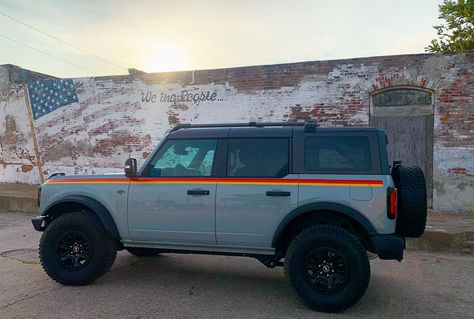 Bronco Paint Jobs, Bronco Camping, Sports Vinyl, New Bronco, Car Sticker Design, Bronco Sports, Retro Stripes, Dream Cars Jeep, Utility Vehicles