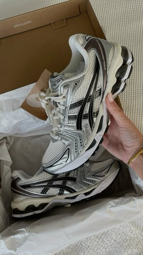 Asics gel kayano 14 Gel Kayano Asics, Cute Asics Shoes, Kayano Asics Outfit, How To Style Running Shoes, Asics Shoes Outfit Aesthetic, Gel Kayano Asics Outfit, Asics Kayano Outfit, Asics Gel Kayano Outfit, Asics Shoes Outfit