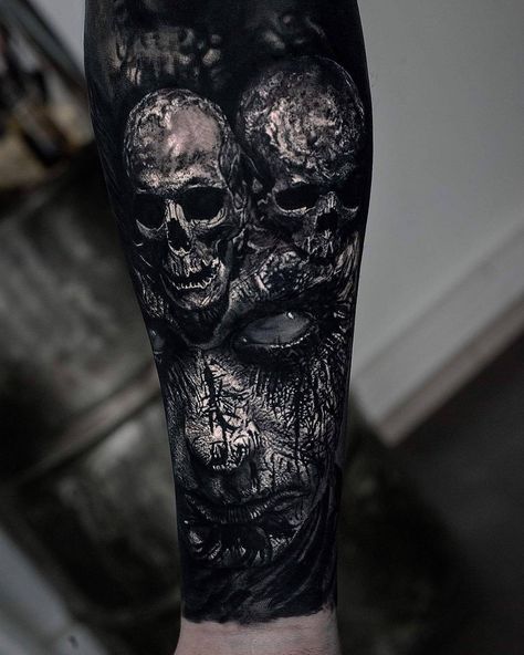 Tattoo artist Sandry Riffard, black and grey horror realistic tattoo | France Dark Tattoos Creepy Demons, Dark Tattoos For Men, Stile Pin Up, Evil Skull Tattoo, J Tattoo, All Black Tattoos, White Tattoos, Evil Tattoo, Skull Sleeve Tattoos