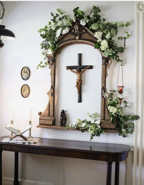 Hallway Altar Ideas, Virgin Mary Home Altar, Home Shrine Ideas, Oratory Catholic Home Altar, Jesus Alter Ideas At Home, Prayer Garden Ideas Church, Family Altar Catholic Home, Catholic Prayer Room Ideas Decor, Chapel Room In House