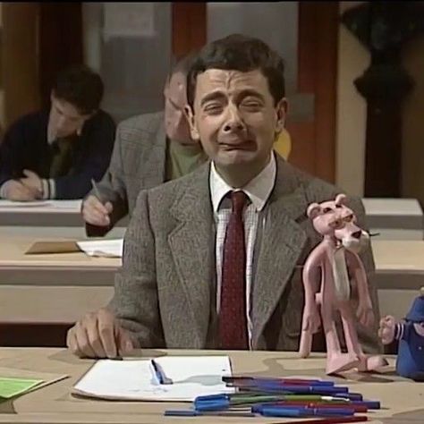 My Reaction To Your Information, Mr Bean Memes, Grinch Tattoo Ideas, Grinch Tattoo, Santa Jokes, Mr Bean Funny, Free Funny Videos, Deadpool Funny, Rowan Atkinson