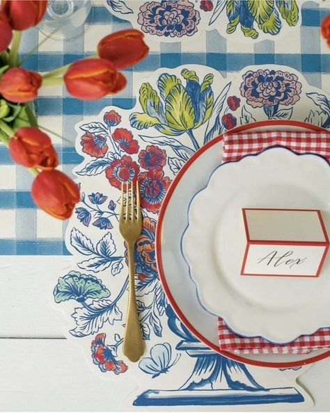 Paper Placemats, Table Setting Decor, Event Design Inspiration, Floral Paper, China Blue, Beautiful Table, Place Settings, Decor Interior Design, Event Design