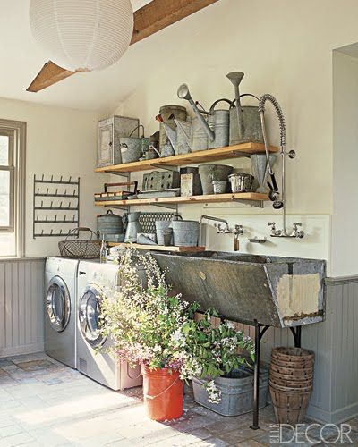 Ok, just came across this while looking for a galvanized sink for outside...this is pretty cool! I'd prefer old barn wood floors instead to bring out the rafters and shelves. Love it! Utility Room Designs, Laundry Room/mud Room, Stylish Laundry Room, Casa Country, Vintage Laundry, Casa Vintage, Lake Cottage, Laundry Mud Room, Room Renovation