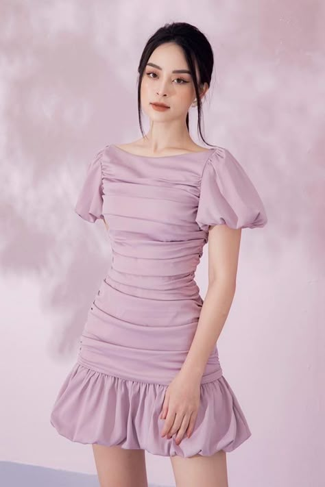 Photographie Portrait Inspiration, Formal Outfit, Girls Fashion Clothes, Classy Dress, Fancy Dresses, Fashion Sewing, Asian Fashion, Simple Dresses, Couture Fashion