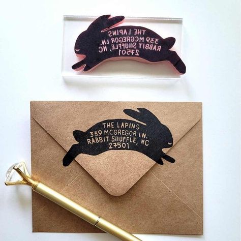 Stamp Design Ideas, Creative Card Ideas, Diy Rubber Stamp, Lino Stamp, Letter Address, Rabbit Stamp, Beautiful Envelopes, State Names, Linocut Ideas