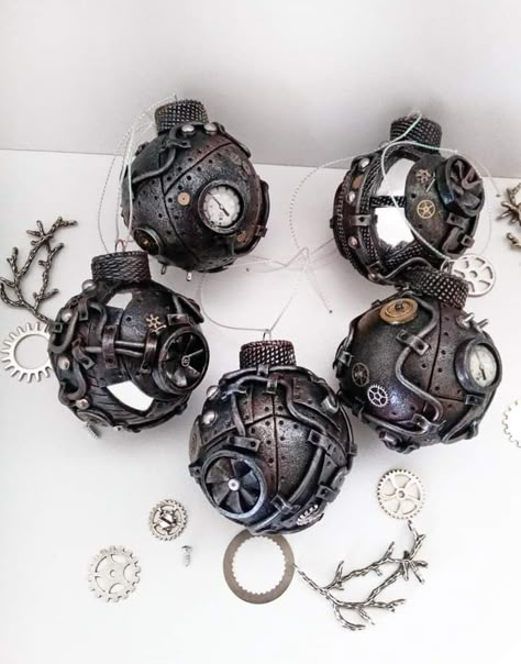 Steam Punk Decorations, Steampunk Christmas Decorations, Steampunk Ornaments, Steampunk Christmas Tree, Steampunk Diy Crafts, Steampunk Mixed Media Art, New Year Tree, Steampunk Gadgets, Steampunk Christmas