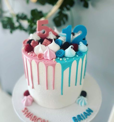 Siblings Birthday Cake, Half And Half Cake Birthday, Sibling Birthday Cake, Half And Half Cake Designs, Chocolate Drip Cake Birthday, Birthday Cake For Brother, Sister Birthday Cake, Twin Birthday Cakes, Twins Cake