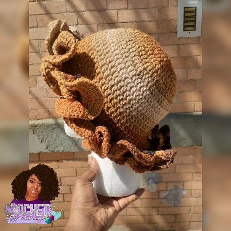 Brown Crochet Hat, Brown Crochet Bucket Hat, Business Crochet, Crochet Fits, Ruffle Hat, Bucket Hat Pattern, Knit Inspiration, Brown Crochet, Crochet Ruffle