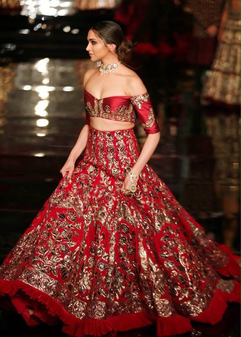 Designer Bridal Lehenga, Indian Bridal Lehenga, Latest Designer Sarees, Red Lehenga, Lehenga Collection, Indian Lehenga, Ghagra Choli, Designer Lehenga Choli, Bridesmaid Outfit