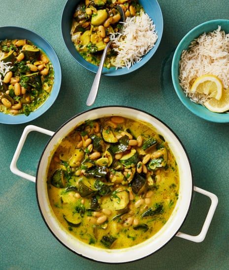 White Bean Curry, Zucchini White Bean, Meera Sodha, Bean Curry, Eggplant Zucchini, British Recipes, Beans Curry, Vegan Lunch Recipes, Vegetable Curry