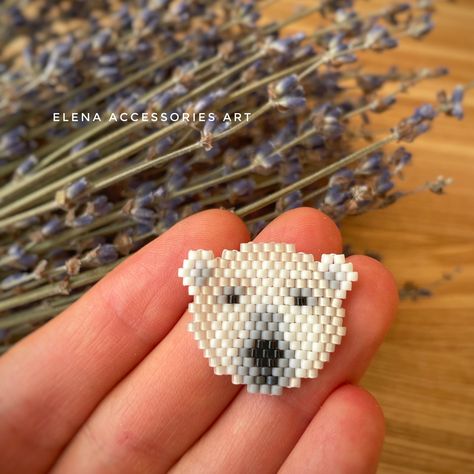 Polar Bear Earrings, Polar Bear Pattern, Bear Brick, Bead Animals, Miyuki Beads Pattern, Native Beading, Native Beading Patterns, Art Perle, Seed Beading