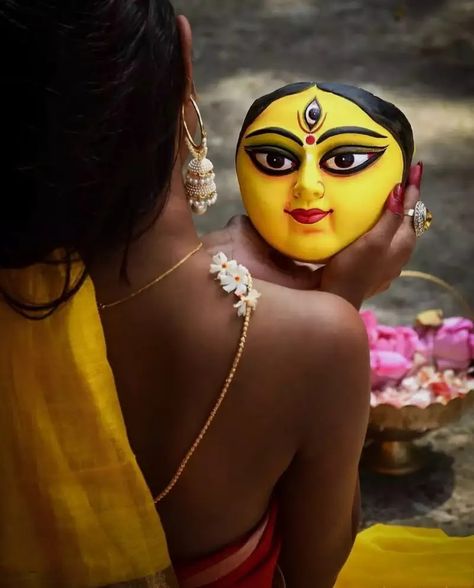 Mahalaya 2023 Photo, Images Download - Happy Mahalaya HD Picture For Whatsapp & Facebook Happy Mahalaya, Spiritual Art Painting, Bale Dance, Painting Love Couple, Best Friend Drawings, Buddha Art Painting, Indian Art Gallery, Meaningful Art, Architecture Painting