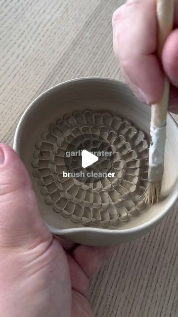 Paint Brush Rest Diy, Ceramic Brush, Cleaning Paint Brushes, Garlic Grater, Brush Rest, Pottery Videos, Wheel Throwing, Hand Thrown Pottery, Makeup Brush Cleaner