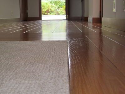 Low-pile carpeting recessed into wood floors completes barrier-free entry #DesignPinThurs #UniversalDesign Contemporary Flooring, Cozy Lodge, Basement Carpet, Dark Carpet, Deep Carpet Cleaning, Indoor Outdoor Carpet, Hallway Carpet Runners, Carpet Texture, Barrier Free