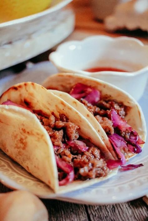 Sweet Chili Pork, Pork Taco Recipe, Ground Pork Recipe, Ground Pork Tacos, Chili Pork, Pork Taco, Sweet Chili Sauce Recipe, Ground Pork Recipes, Taco Recipe