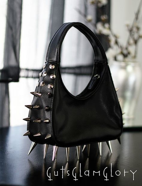 Spike Bag, Gothic Bag, Gothic Accessories, Mk Bags, Pretty Bags, Grunge Style, Cute Bags, Dark Fashion, Goth Fashion