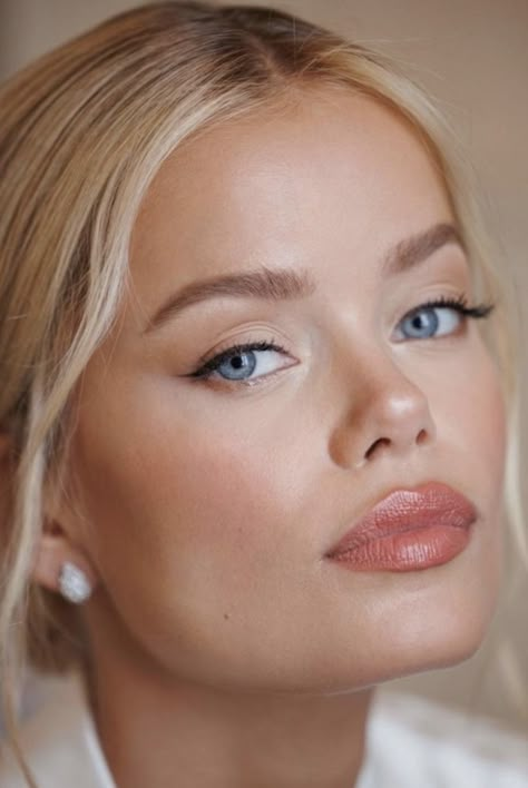 Portofino Wedding, Natural Eyeshadow Looks, Make Up Sposa, Wedding Makeup For Blue Eyes, Timeless Makeup, Frida Aasen, Wedding Makeup Tutorial, Bridal Makeup Natural, Makeup For Blondes