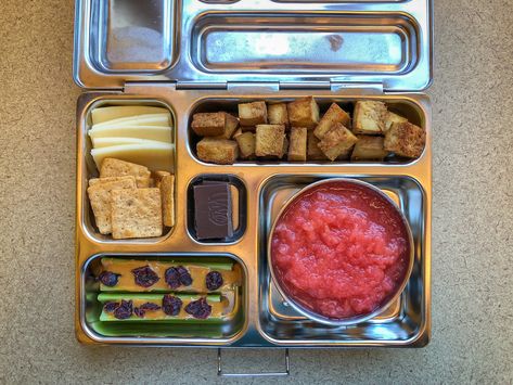 Bento Box Lunch Vegan, Fall Bento Box Ideas, Vegetarian Bento Box Ideas, Vegetarian Lunch Bento, Hummus Bento Lunch, Parmesan Roasted Green Beans, Healthy Bento Lunches, Pumpkin Hummus, Vegetarian Lifestyle