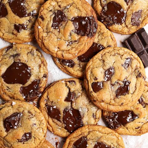 The BEST Bakery Style Chocolate Chip Cookies Scientifically Sweet Chocolate Chip Cookies, Chocolate Chip Cookies With Honey, Cookies With Honey, Bakery Style Chocolate Chip Cookies, Scientifically Sweet, Brookies Cookies, Bakery Cookies, Ultimate Chocolate Chip Cookie, Best Chocolate Chip Cookies