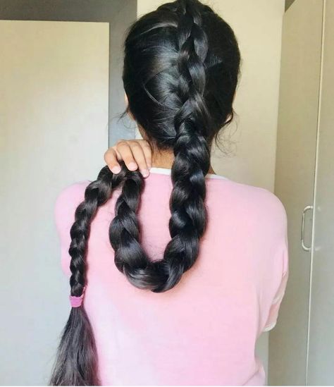 Indian School Hairstyles, Hair Braid Indian, Indian Long Hair, Indian Hair Cuts, Indian Long Hair Braid, Vintage Hairstyles Tutorial, Twin Braids, Medium Long Hair