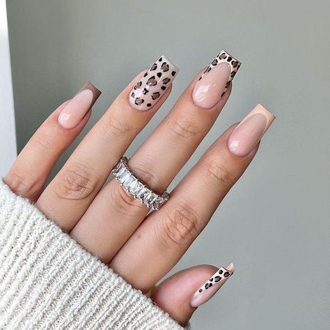 Leopard Nail Designs, Gold Glitter Nails, Square Nail Designs, Leopard Print Nails, Glamour Nails, Print Nails, Leopard Nails, Trendy Nail Design, Short Acrylic Nails