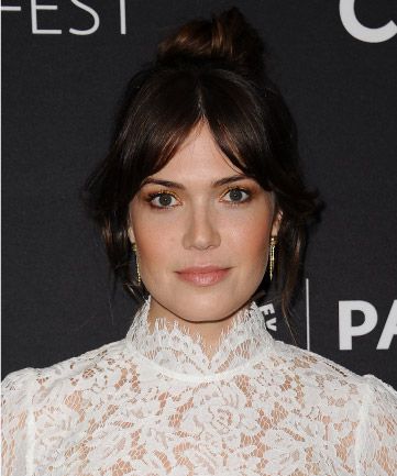 Mandy Moore Bangs, Types Of Curtain Bangs, Mandy Moore Hair, What Is Success, Dyt Type 1, Parted Bangs, Debbie Gibson, Good Face, Hair Knot