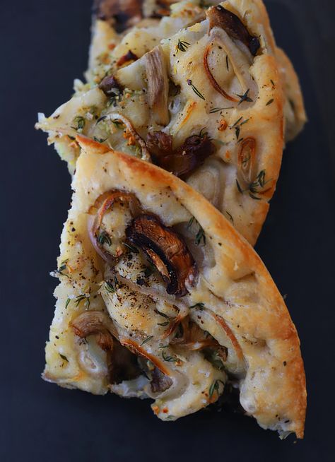 MUSHROOM AND SHALLOT FOCACCIA — COFFEE AND CHAMPAGNE Mushroom Focaccia, Focaccia Recipe, Pasta Night, Bread Appetizers, Food Scale, Most Popular Recipes, Oven Racks, Instant Yeast, Shallots