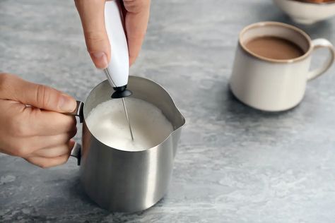 How to Steam Milk: 3 Ways to Steam Milk Without a Steam Wand - 2022 - MasterClass Steamed Milk Recipe, Protein Powder In Coffee, Froth Milk At Home, Frothed Milk Recipes, Steamed Milk At Home, How To Steam Milk, Protein Powder Coffee, Steam Milk, Milk Cafe