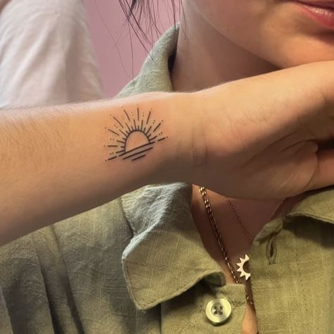 Sun Rise Tattoo Design, Sun Wrist Tattoo, Neat Tattoos, Small Words Tattoo, Sunrise Tattoo, Sunset Tattoos, Inner Arm Tattoo, Small Forearm Tattoos, Bicep Tattoo