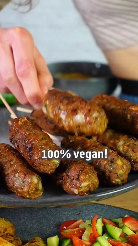 Vegan Köfte Recipe 🇹🇷🇸🇾 Accidentally Vegan Recipes, Vegan Patty Recipe, Vegan Healing Recipes, Vegan Meats Recipes, Vegan Diner Food, Cooking Recipes Vegan, Vegan American Food, Yummy Food Vegan, Healthy Recipes No Meat