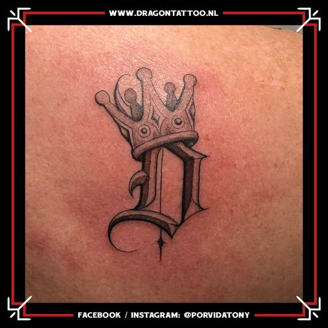 Lettering letter 'D' Capital Letter D Tattoo, Crown Tattoo Men, Finger Tattoos For Couples, Alphabet Decor, Old English Letters, Alphabet Tattoo Designs, D Tattoo, Alphabet Images, Sketch Tattoo Design