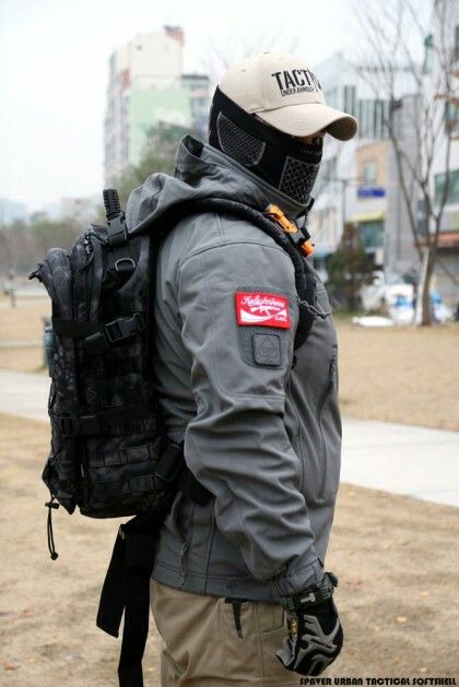 Urban Tactical Loadout, Urban Tactical Gear, Urban Tactical Outfit, Tactical Wear Soldiers, Men's Gaiters, Tactical Outfit, Hiking Must Haves, Urban Tactical, Tactical Urbanism