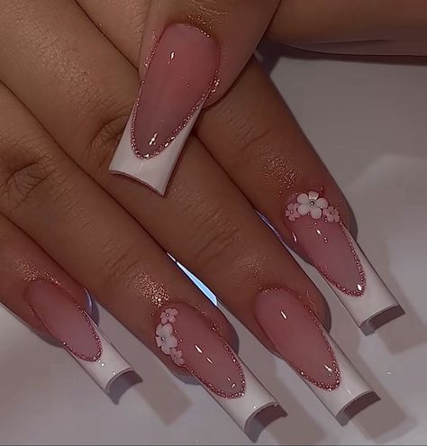 Frenchtips Nails, Pink White Nails, Square French, Mode Rose, French Tip Nail Designs, Sticker Transparent, Fancy Nails Designs, French Flowers, Girly Acrylic Nails