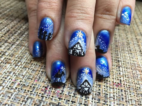 Nativity scene . Nativity Scene Nail Art, Nativity Scene Nails, Nativity Nail Art, Nativity Nails Designs, Christian Christmas Nails, Nativity Nails, Dec Nails, Fingernail Art, Crazy Nail Designs