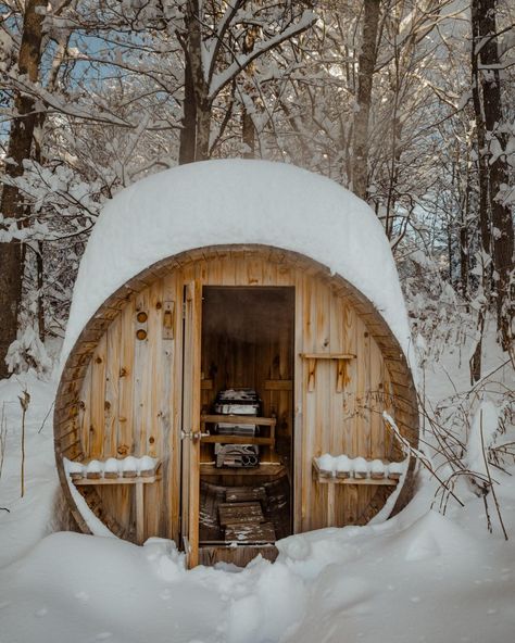 cabins in new york Winter Cabins, Winter Weekend Getaway, Nyc Winter, East Coast Travel, Go Glamping, New York Winter, Ski Town, Catskill Mountains, Safari Tent