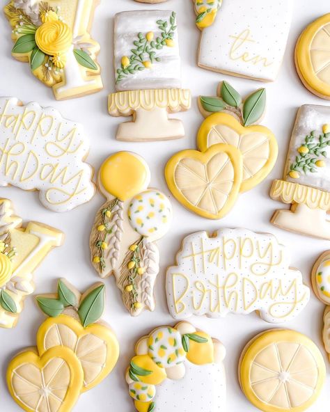 Lemon Decorated Sugar Cookies, Lemon Decorated Cookies, Cookies For Birthday, Lemonade Cookies, Party Cookies, Yellow Birthday, Summer Cookies, Lemon Decor, Lemon Cookies