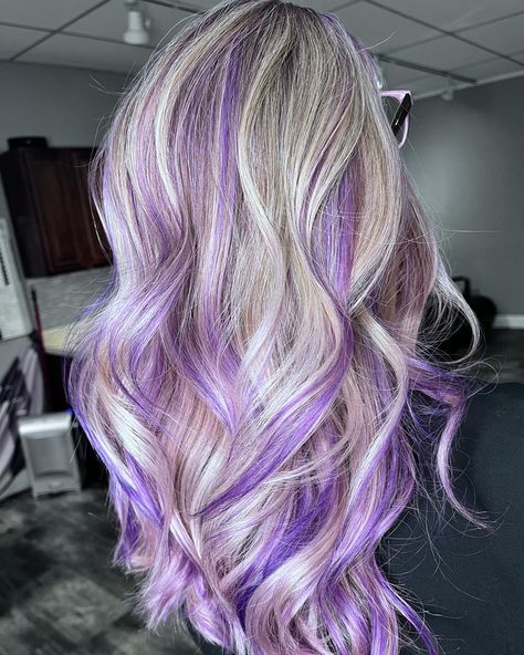 Blonde Hair And Purple Highlights, Purple Highlights With Blonde Hair, Light Purple Streaks In Blonde Hair, Blonde Hair With Purple Lowlights, Pink And Purple Highlights Blondes, Blonde With Purple Lowlights, Blonde Hair With Purple Highlights Peekaboo Color, Violet Highlights In Blonde Hair, Purple Blonde Hair Highlights