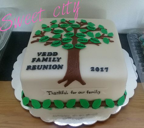 Family reunion cake Family Reunion Cupcakes, Family Reunion Cake Ideas, Reunion Cake Ideas, Family Reunion Cakes, Family Tree Cakes, Family Reunion Decorations, Reunion Favors, Family Reunion Favors, Reunion Decorations