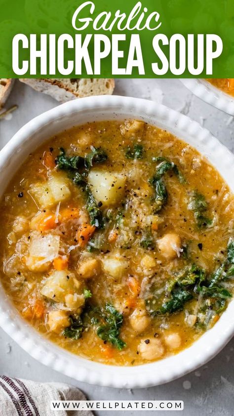 For a soup that eats like a meal, you can't beat this simple chickpea soup recipe! Kale, potatoes, garlic and herbs make it cozy and hearty. Garlic Chickpea Soup, Garlic Chickpeas, Recipe Kale, Kale Pasta, Chickpea Soup, Kale Soup, Potato Soup Recipe, Roasted Chickpeas, Easy Soups