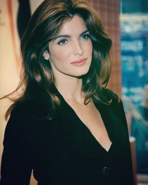 Stephanie Seymour Tribute on Instagram: “Naturally stunning 🤩 #stephanieseymour #supermodel #topmodel #fashion #portrait #brunette #fashionphotography #instabeauty #instafashion…” Stephanie Seymour 90s, Stephanie Seymour, 90s Supermodels, 90s Hairstyles, Angel Face, Fashion Portrait, Hair Today, Dark Hair, Hair Inspo