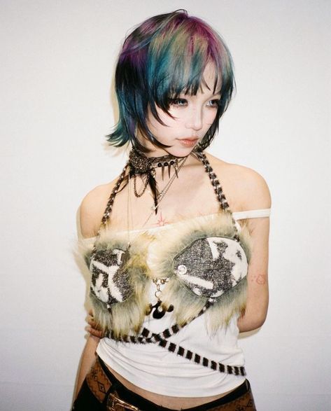 Part Dyed Hair, Pigeon Hair, Jellyfish Cut, Mint Hair, Hair Photography, Dyed Hair Inspiration, Punk Hair, Alternative Hair, Short Hair Color