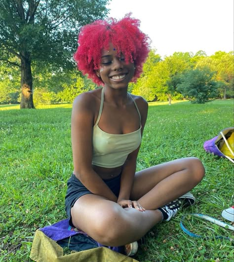 Pink Afro Aesthetic, Pink Type 4 Hair, Pink Afro Hair Black Women, Hot Pink Natural Hair, Hot Pink Hair Black Women, Hot Pink Aesthetic Outfits, Pink 4c Hair, Dyed Afro Hair 4c, Black Women Pink Hair