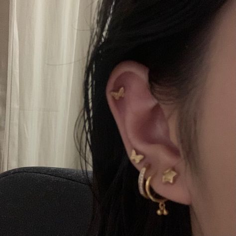 Butterfly Helix Earrings, Helix Piercing Butterfly, Butterfly Helix Piercing, Gold Cartilage Piercing, Cute Helix Piercing, Cartalige Piercing, Gold Helix Piercing, Cartilage Piercing Hoop, Helix Earrings Hoop