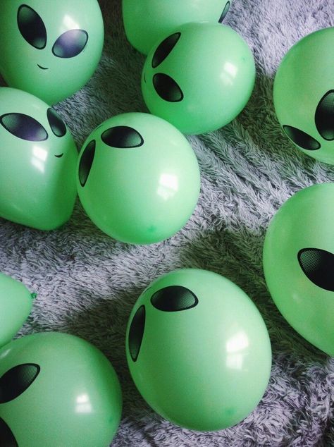 Alien Theme Party Decor, Cowboys Vs Aliens Party, Alien Bachelorette Party, Cowboys And Aliens Party, Cowboy Vs Aliens Party, Space Cowboy Party, Alien Balloons, 30th Birthday Themes, Alien Party