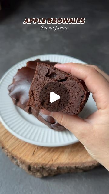 Bake In Air Fryer, Low Sugar Muffins, Apple Brownies, Cocoa Powder Brownies, Low Cal Dessert, 3 Ingredient Desserts, Cocoa Cake, Low Carb Muffins, Dessert Bar Recipe