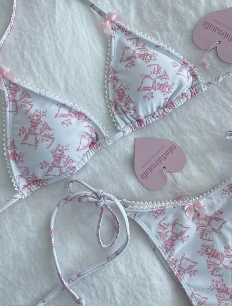 White Bathing Suit Aesthetic, Cute Swimming Suits Aesthetic, Coquette Bathing Suit, Light Pink Bathing Suit, Bathing Suit Aesthetic, Swimsuits 2024, Aesthetic Swimsuit, Cute Swim Suits, Swimsuit Aesthetic