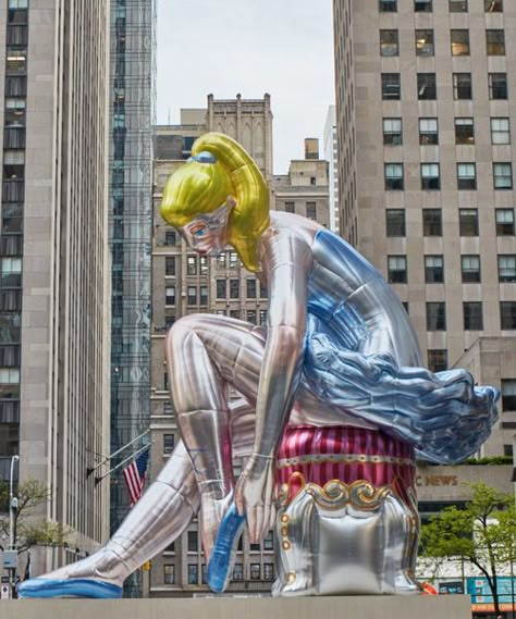 Jeff Koons Art, Jeff Koons, Rockefeller Center, New York Art, Art Installation, Sculpture Installation, Pop Artist, Outdoor Art, Public Art